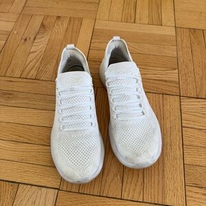 APL Techloom Breeze Sneakers